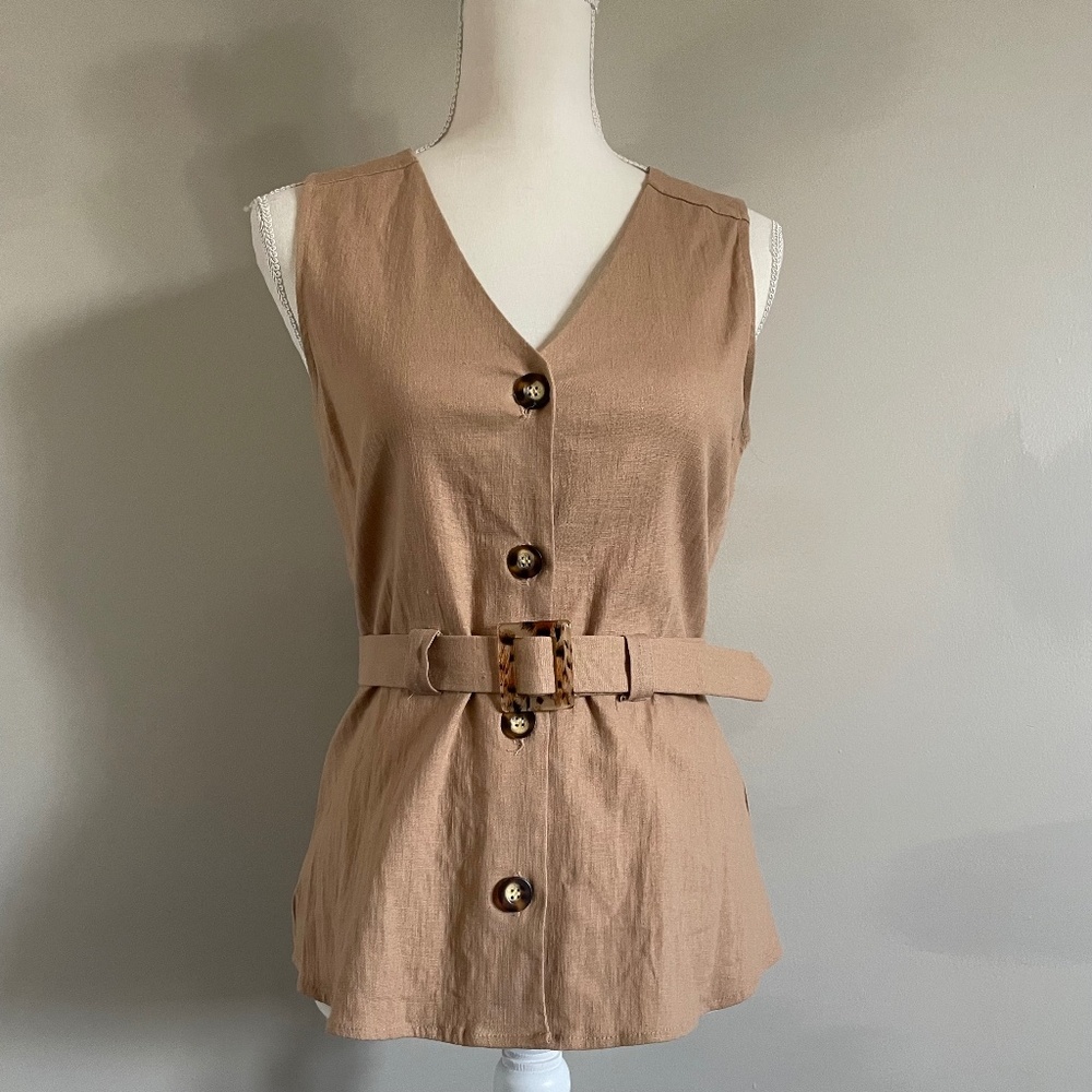 Monteau Tan Button-Front Belted V-Neck Sleeveless Top